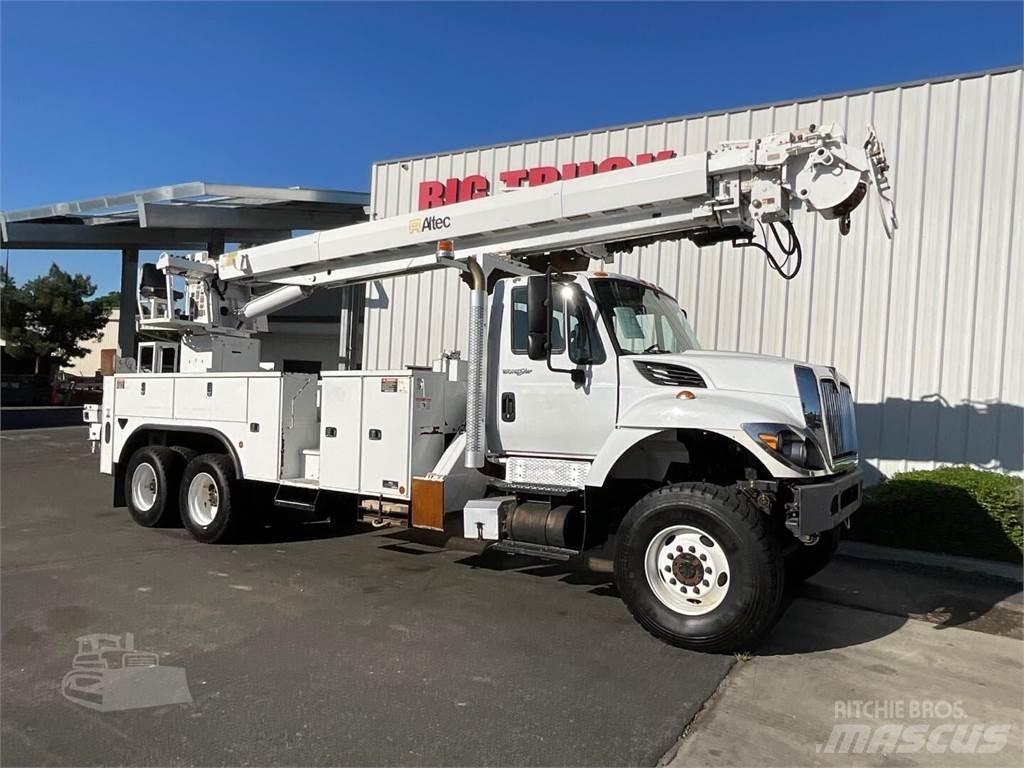 Altec D4065BTR Камиони с подвижни сондажни кули