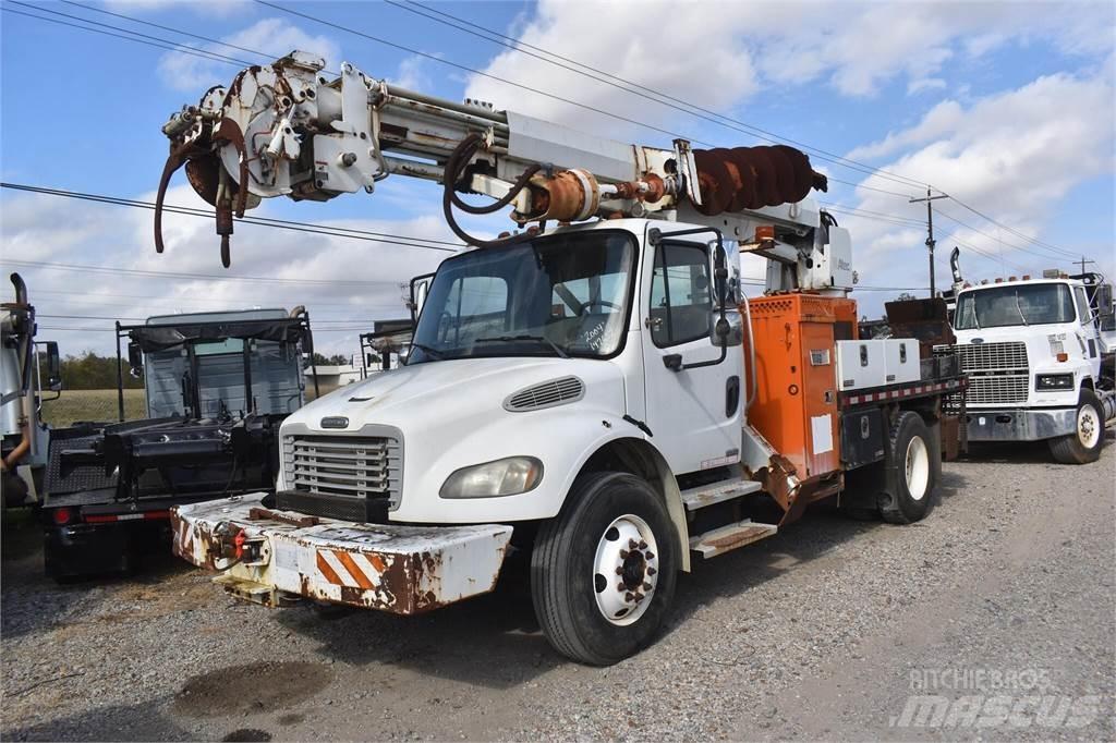 Altec D945B Камиони с подвижни сондажни кули