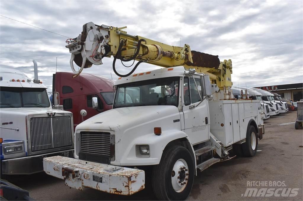 Altec D945TR Камиони с подвижни сондажни кули