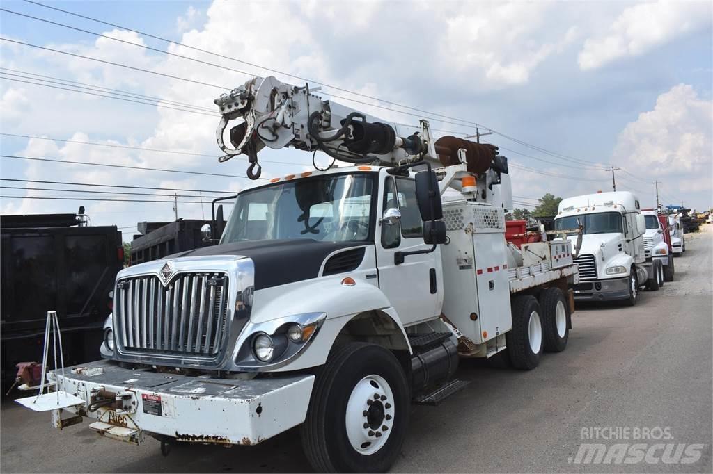 Altec DM45 Камиони с подвижни сондажни кули