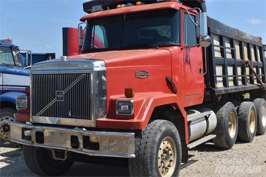 Autocar DC10364B Самосвал