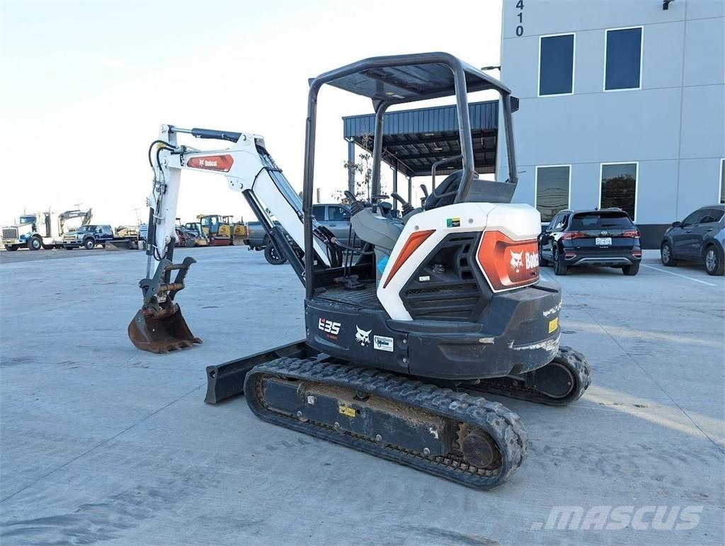 Bobcat E35R2 Мини екскаватори < 7 т