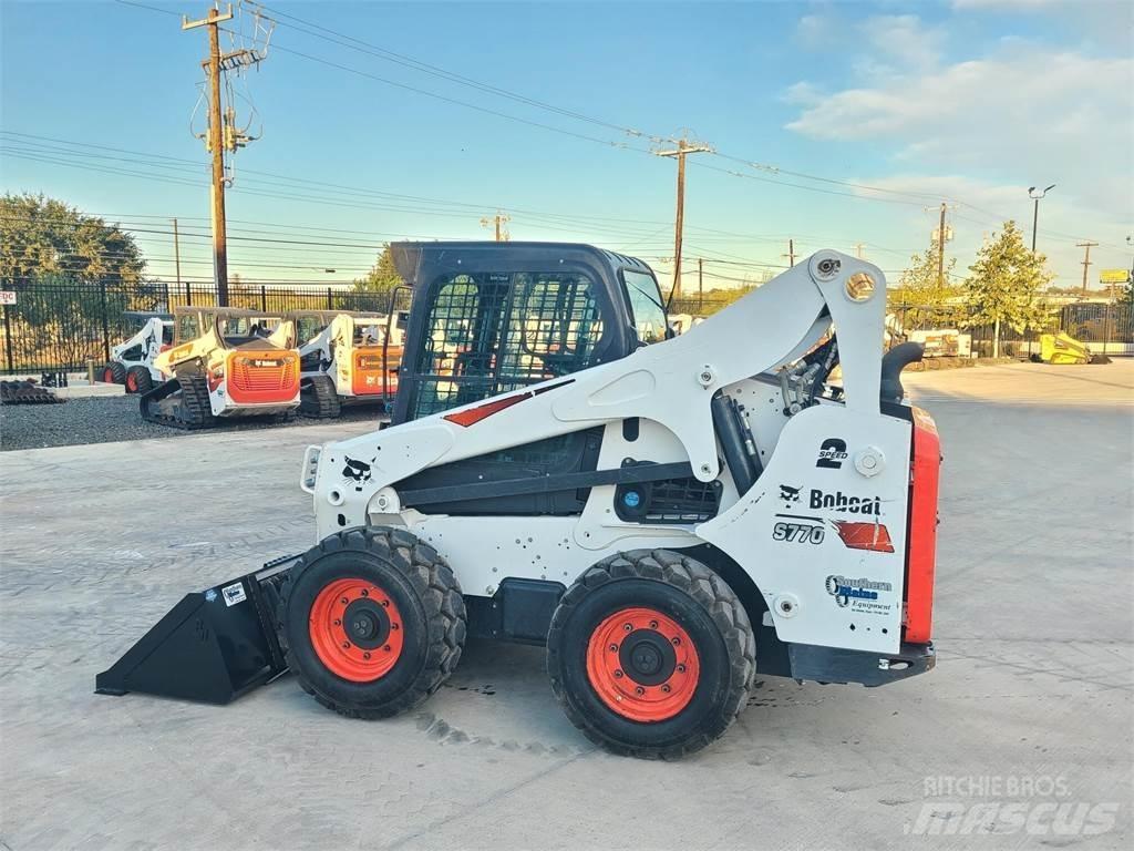 Bobcat S770 Мини товарачи
