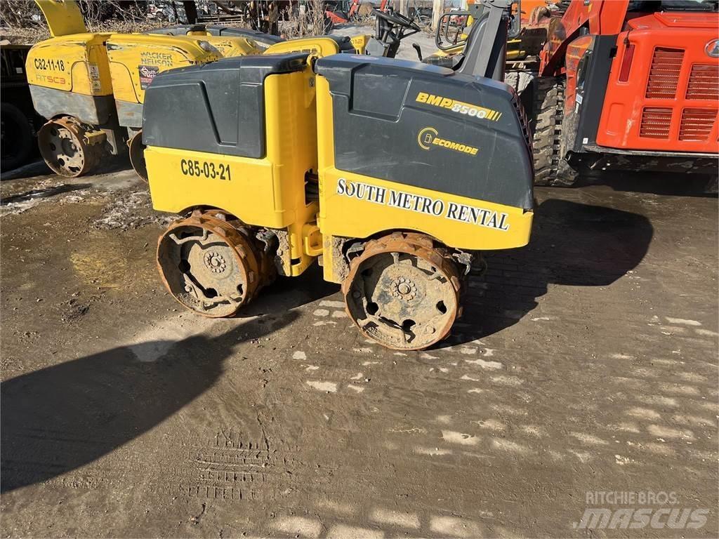 Bomag BMP8500 Теглени вибрационни валяци
