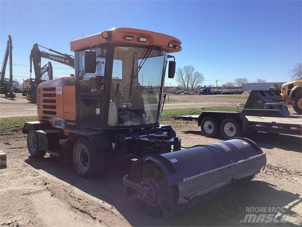 Broce FMJ470 Автоматични метачки с четки