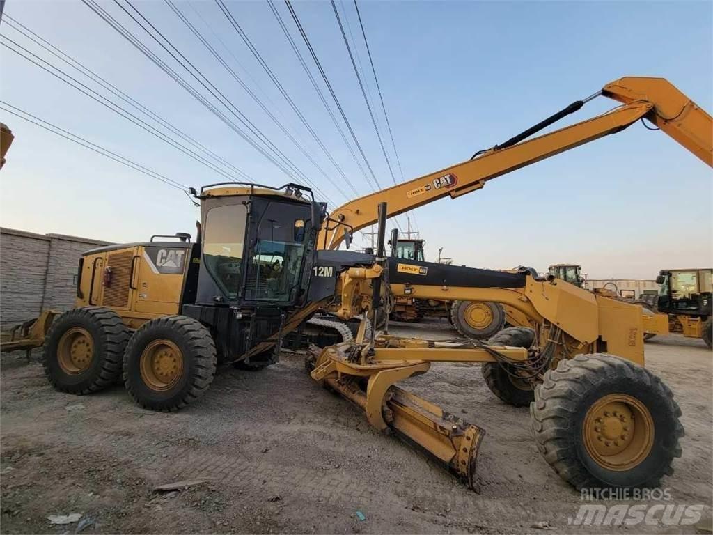 CAT 12M Грейдери