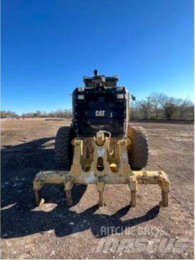 CAT 140M2 Грейдери