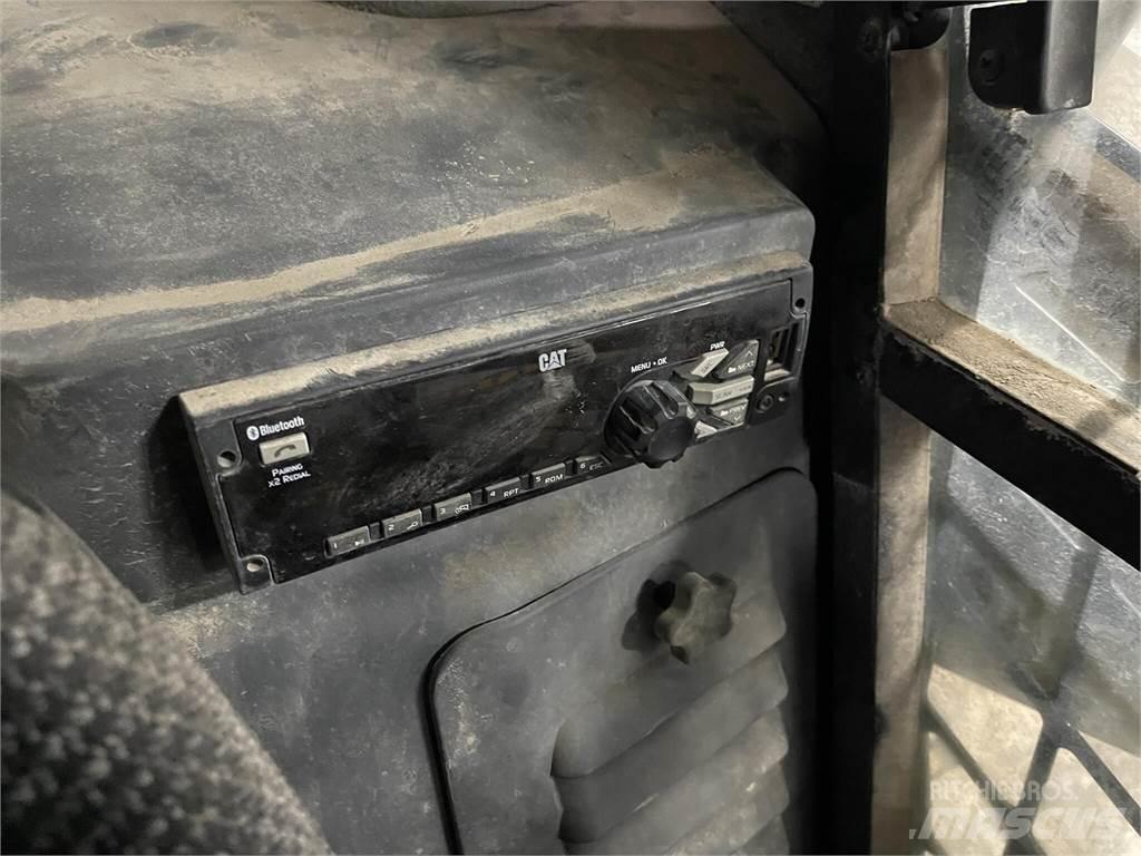 CAT 299D2 Мини товарачи
