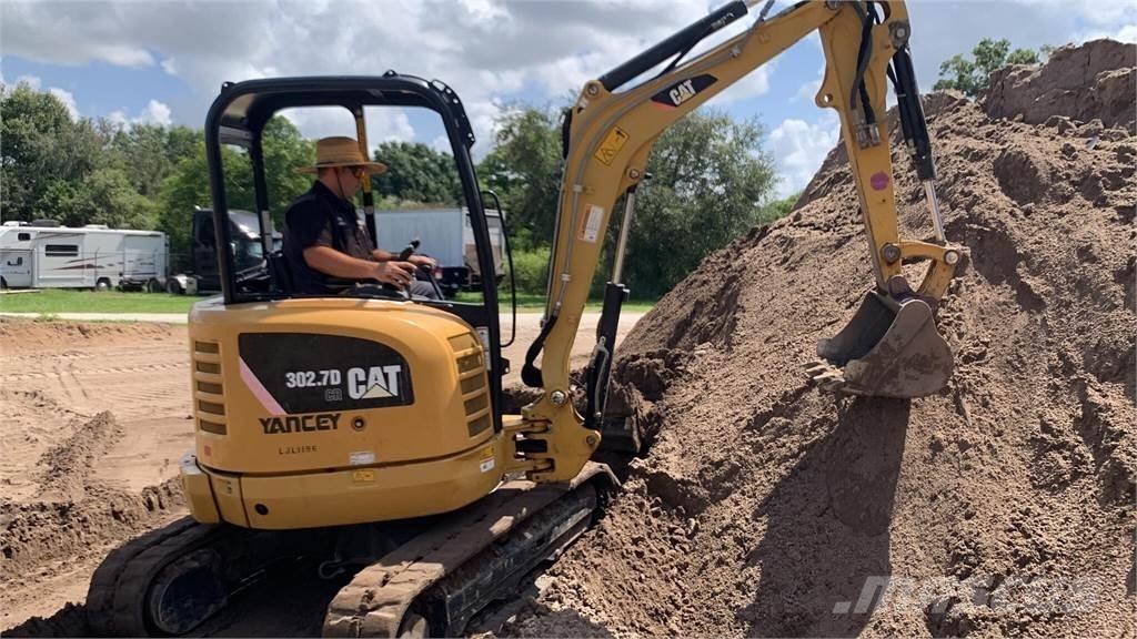 CAT 302.7D CR Мини екскаватори < 7 т