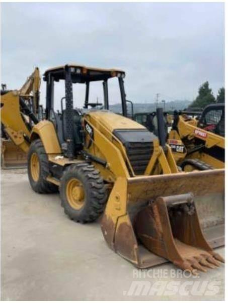 CAT 420F2 Товарач със заден ексватор