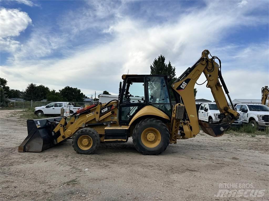 CAT 430F IT Товарач със заден ексватор