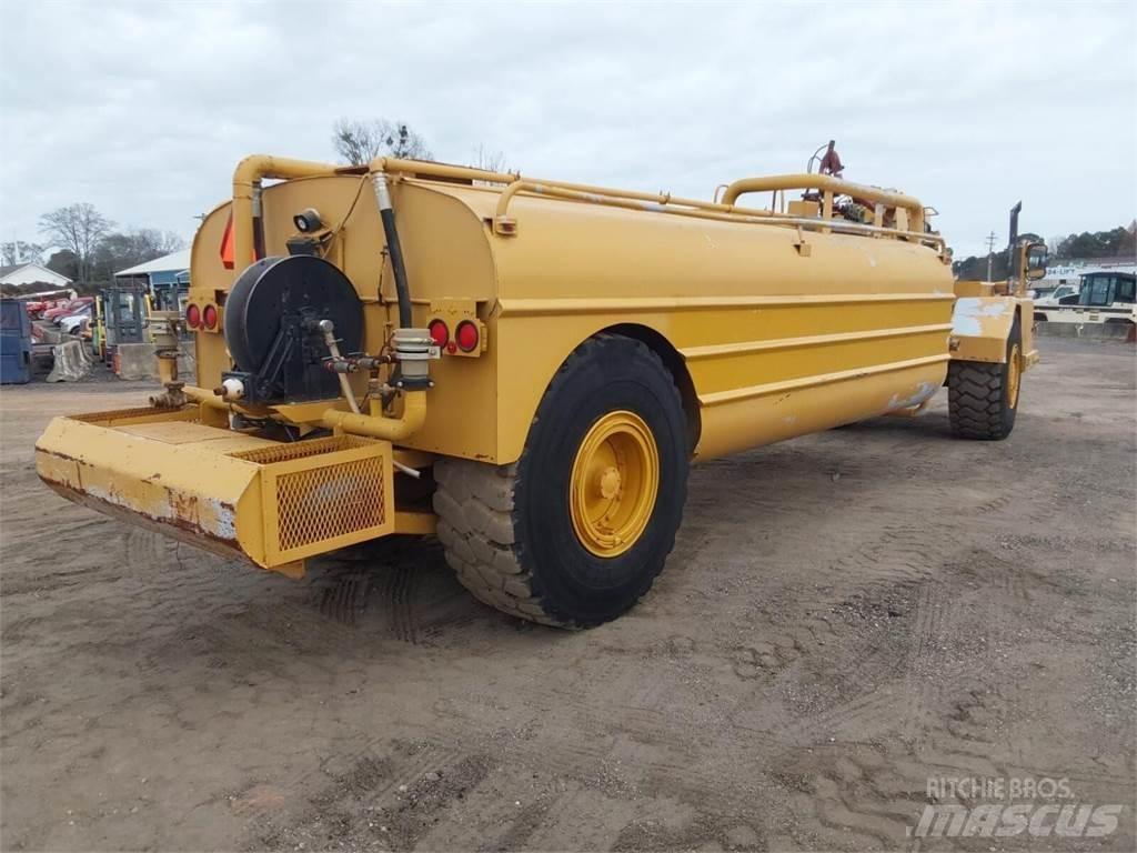 CAT 613C Цистерна