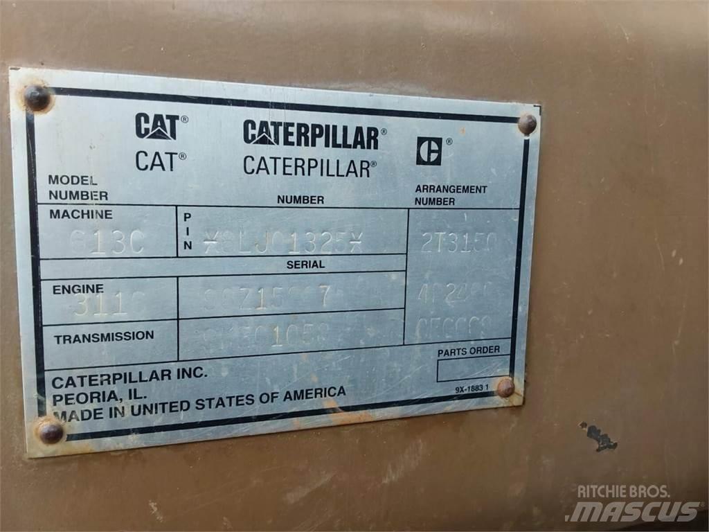 CAT 613C Цистерна