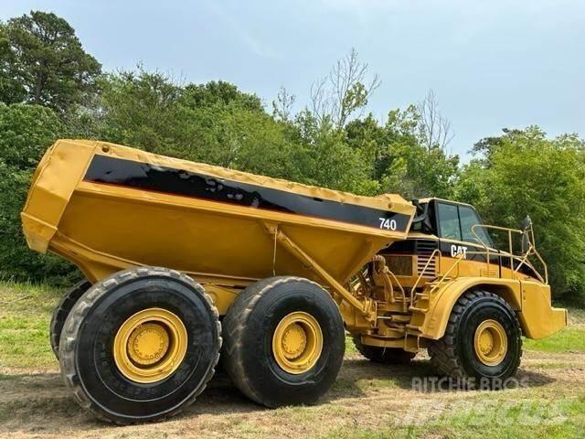 CAT 740 Дъмпери/моторни превозни средства