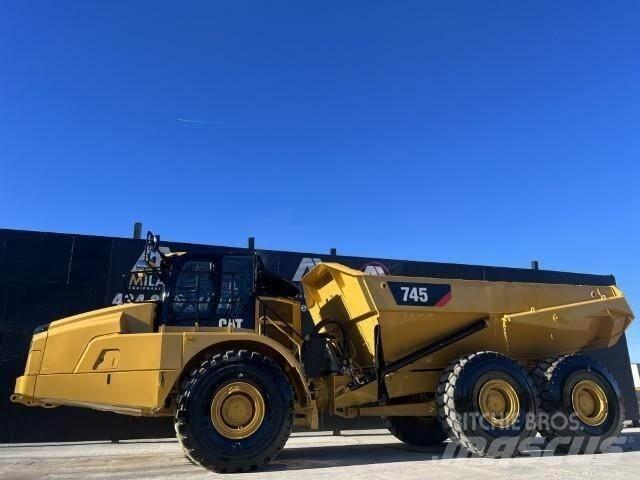CAT 745 Дъмпери/моторни превозни средства