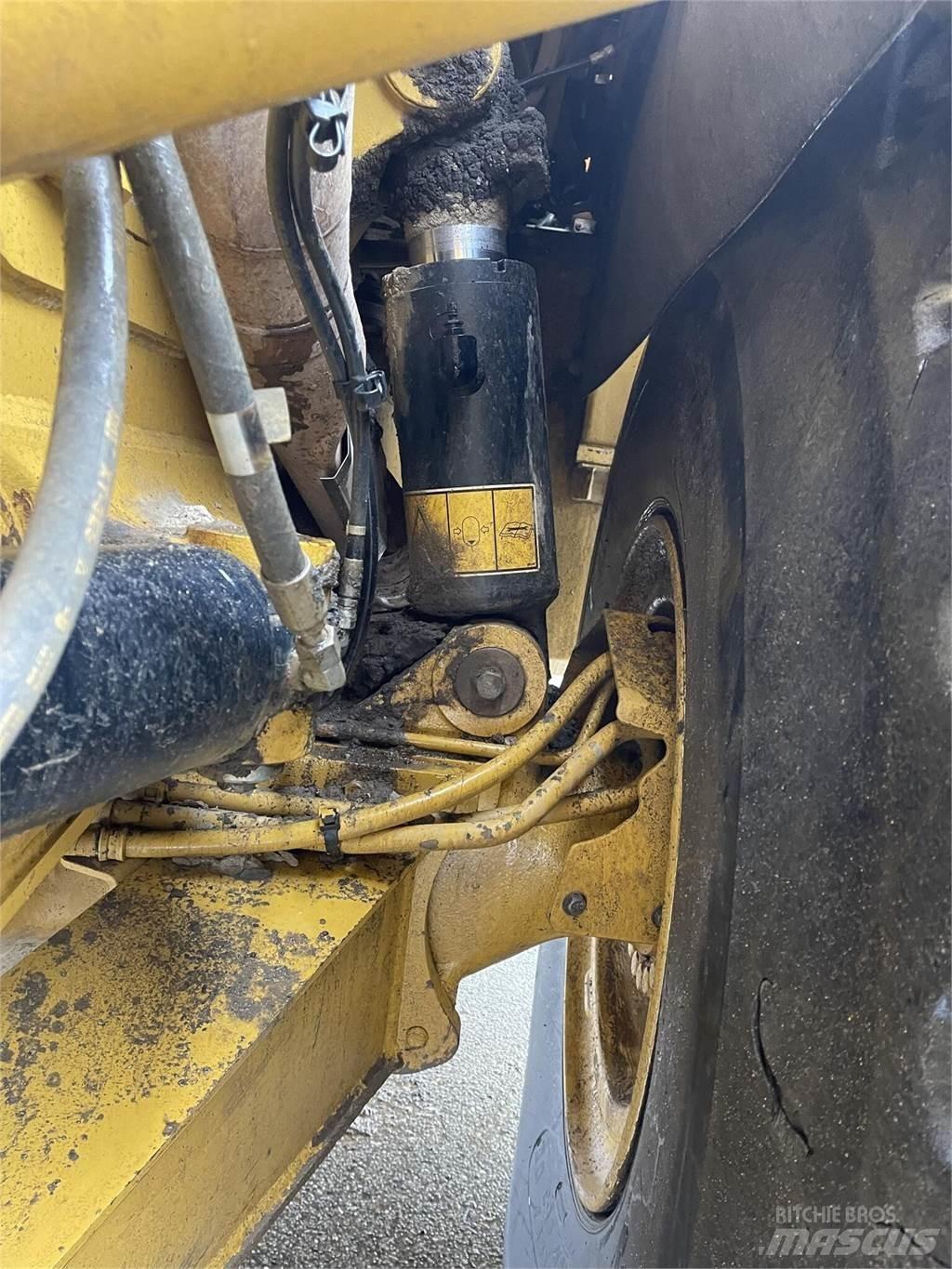 CAT 745C Дъмпери/моторни превозни средства