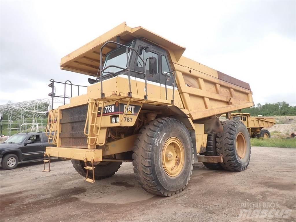 CAT 773D Дъмпери/моторни превозни средства