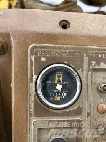 CAT 815B Машини за опаковане на отпадъци
