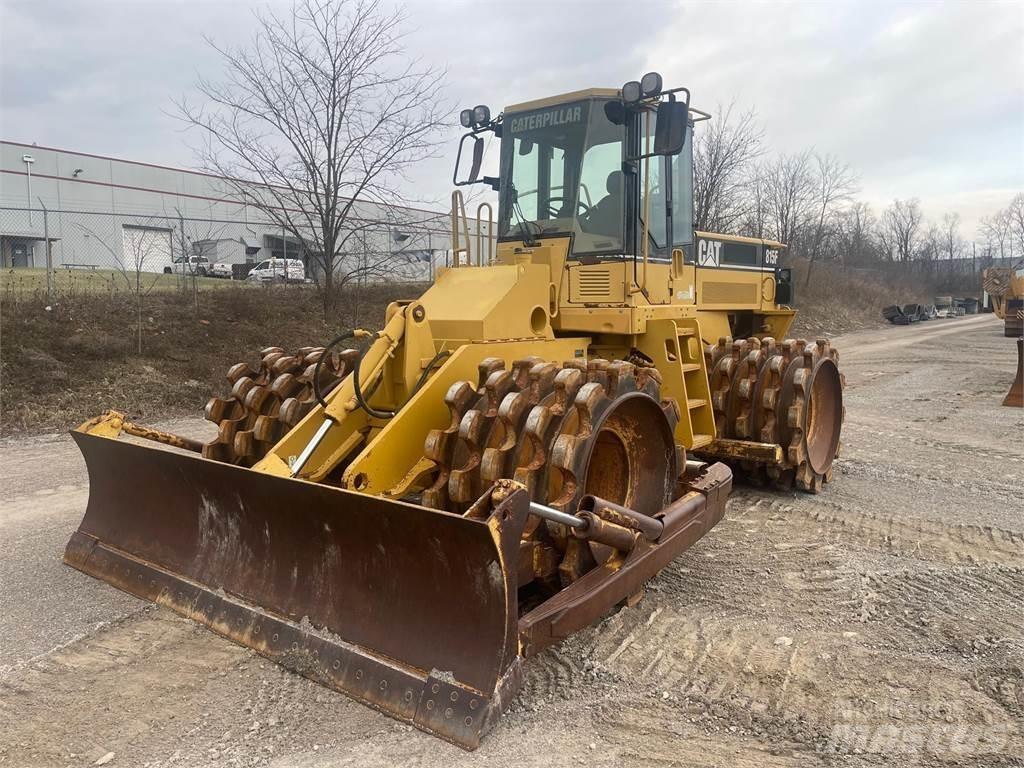 CAT 815F Машини за опаковане на отпадъци