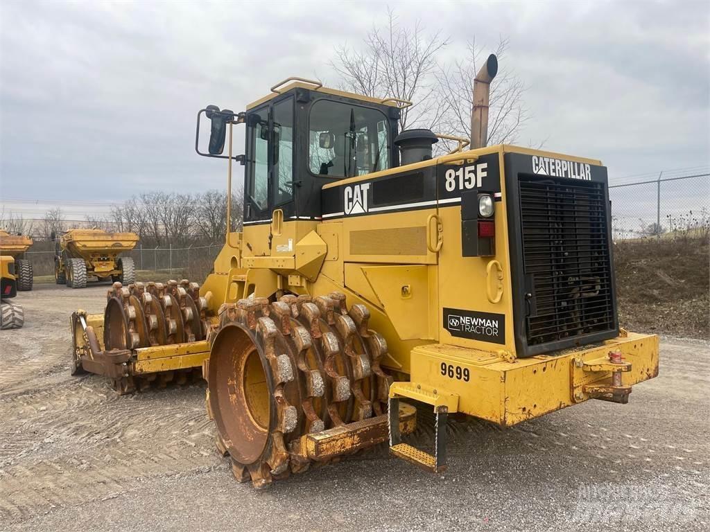 CAT 815F Машини за опаковане на отпадъци