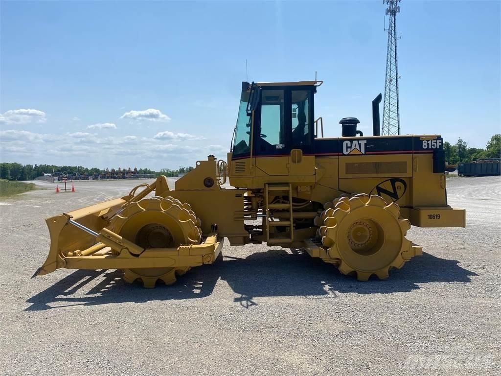 CAT 815F Машини за опаковане на отпадъци