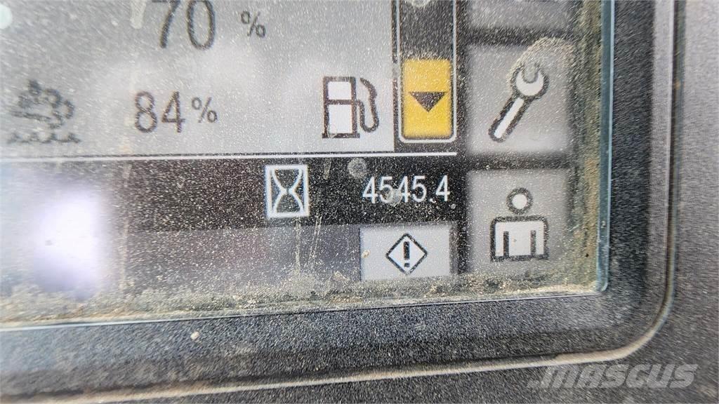 CAT 938M Колесни товарачи