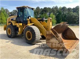 CAT 950M Колесни товарачи
