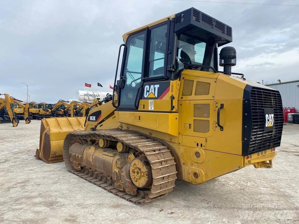 CAT 963K Верижен товарач