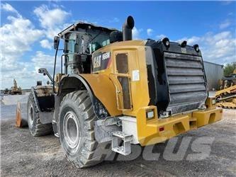 CAT 966M Колесни товарачи