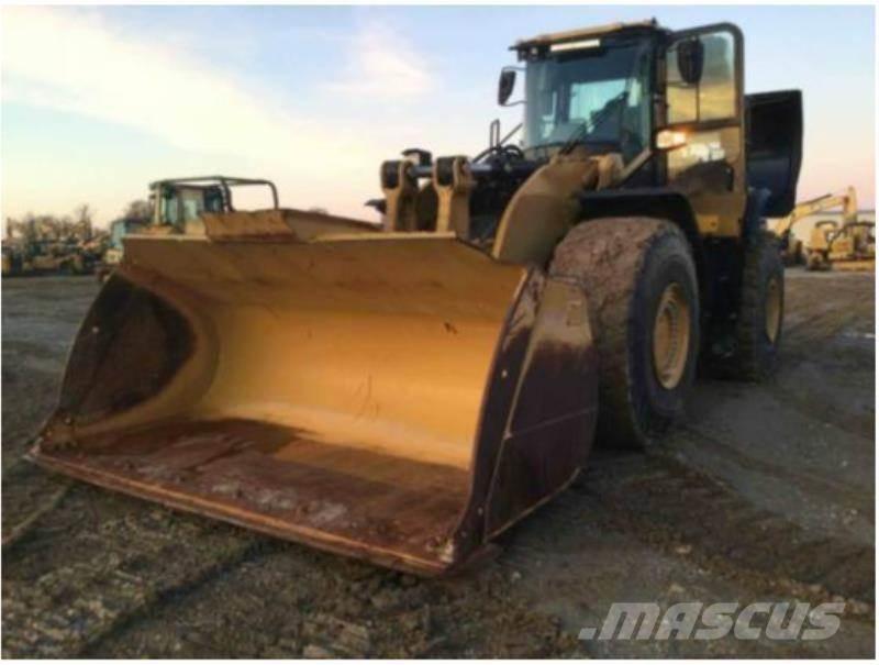 CAT 980M Колесни товарачи