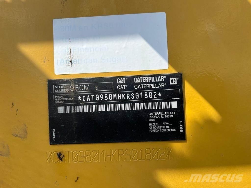 CAT 980M Колесни товарачи