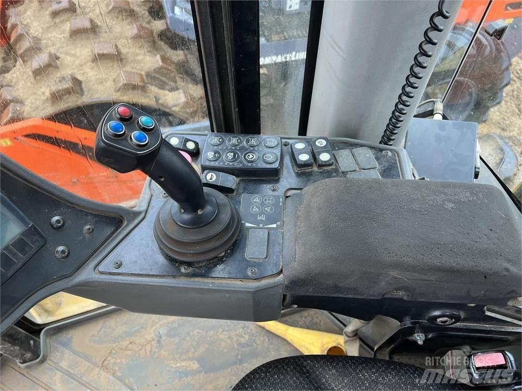 CAT CP56B Машини за опаковане на отпадъци