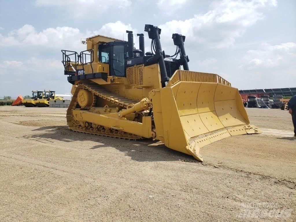 CAT D10T Верижни булдозери
