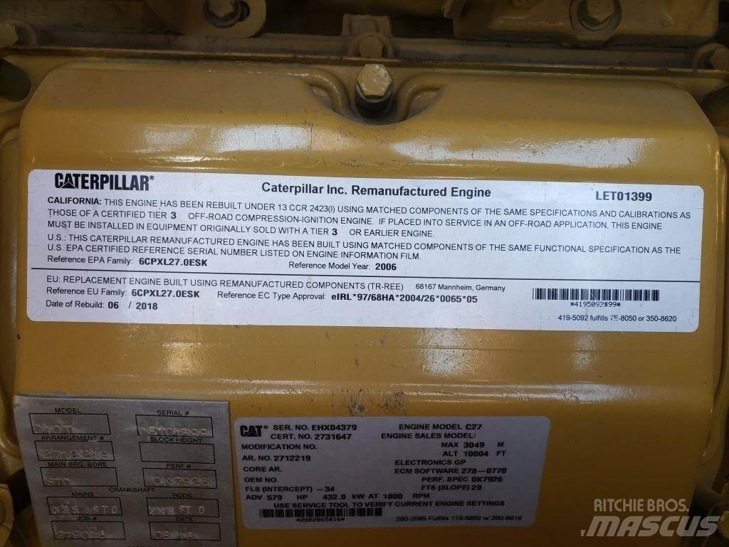 CAT D10T Верижни булдозери
