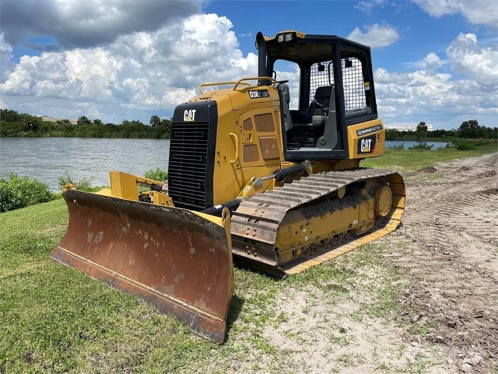 CAT D3K2 LGP Верижни булдозери
