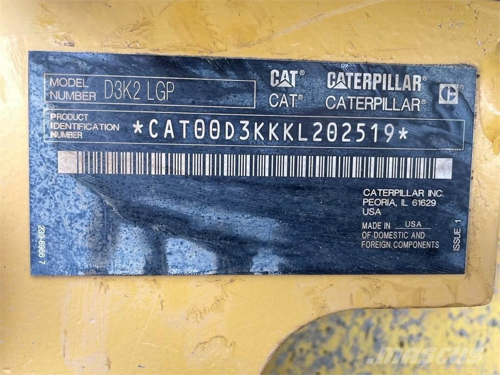 CAT D3K2 LGP Верижни булдозери
