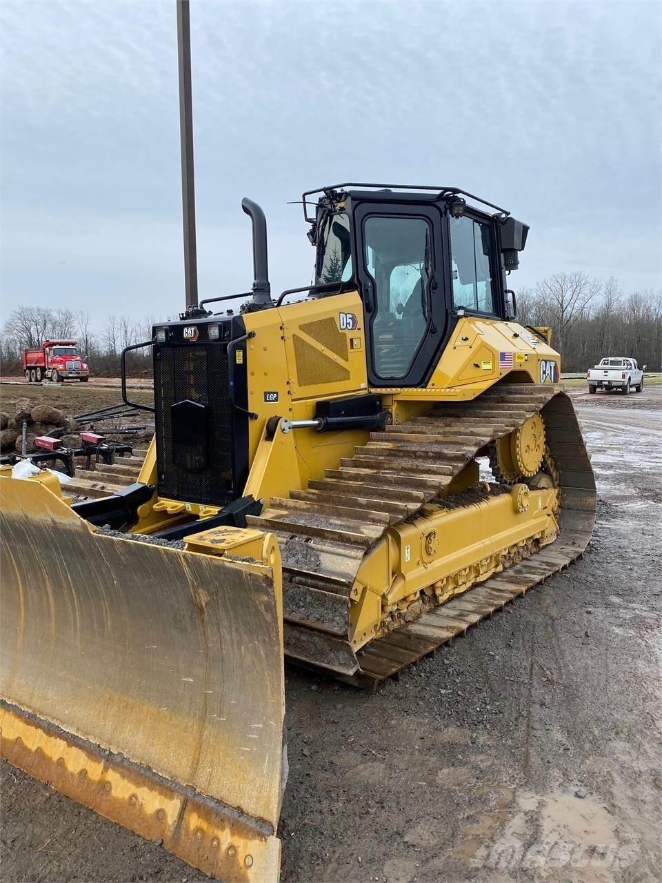 CAT D5 LGP Верижни булдозери
