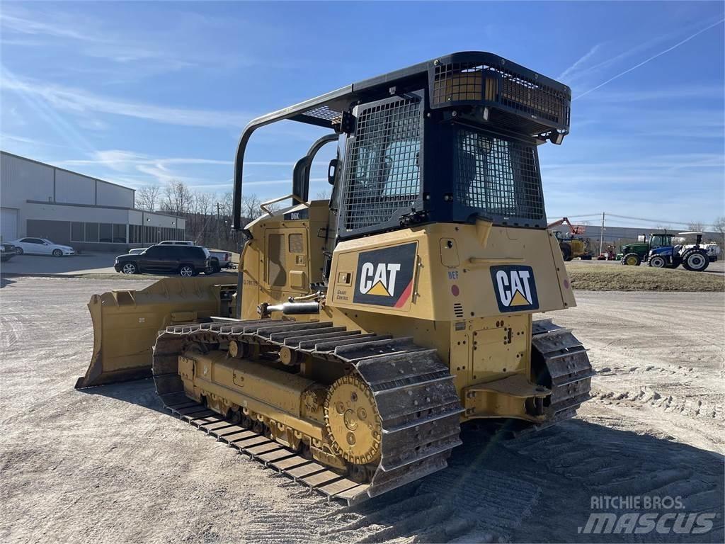 CAT D6K2 LGP Верижни булдозери
