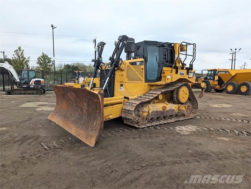 CAT D6T XL Верижни булдозери
