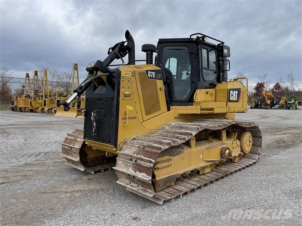 CAT D7E LGP Верижни булдозери
