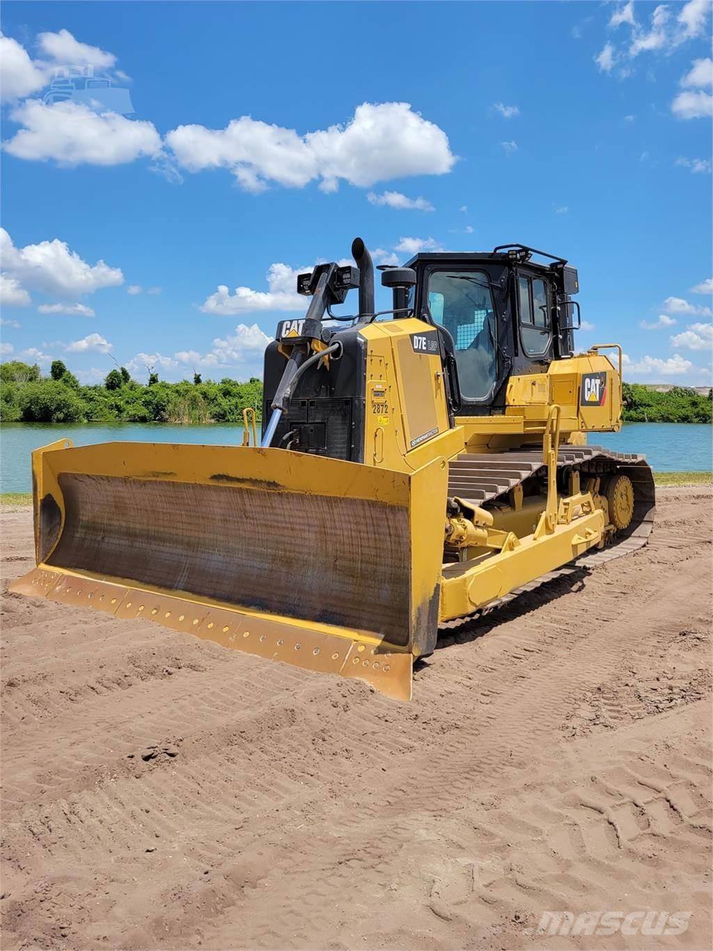 CAT D7E LGP Верижни булдозери
