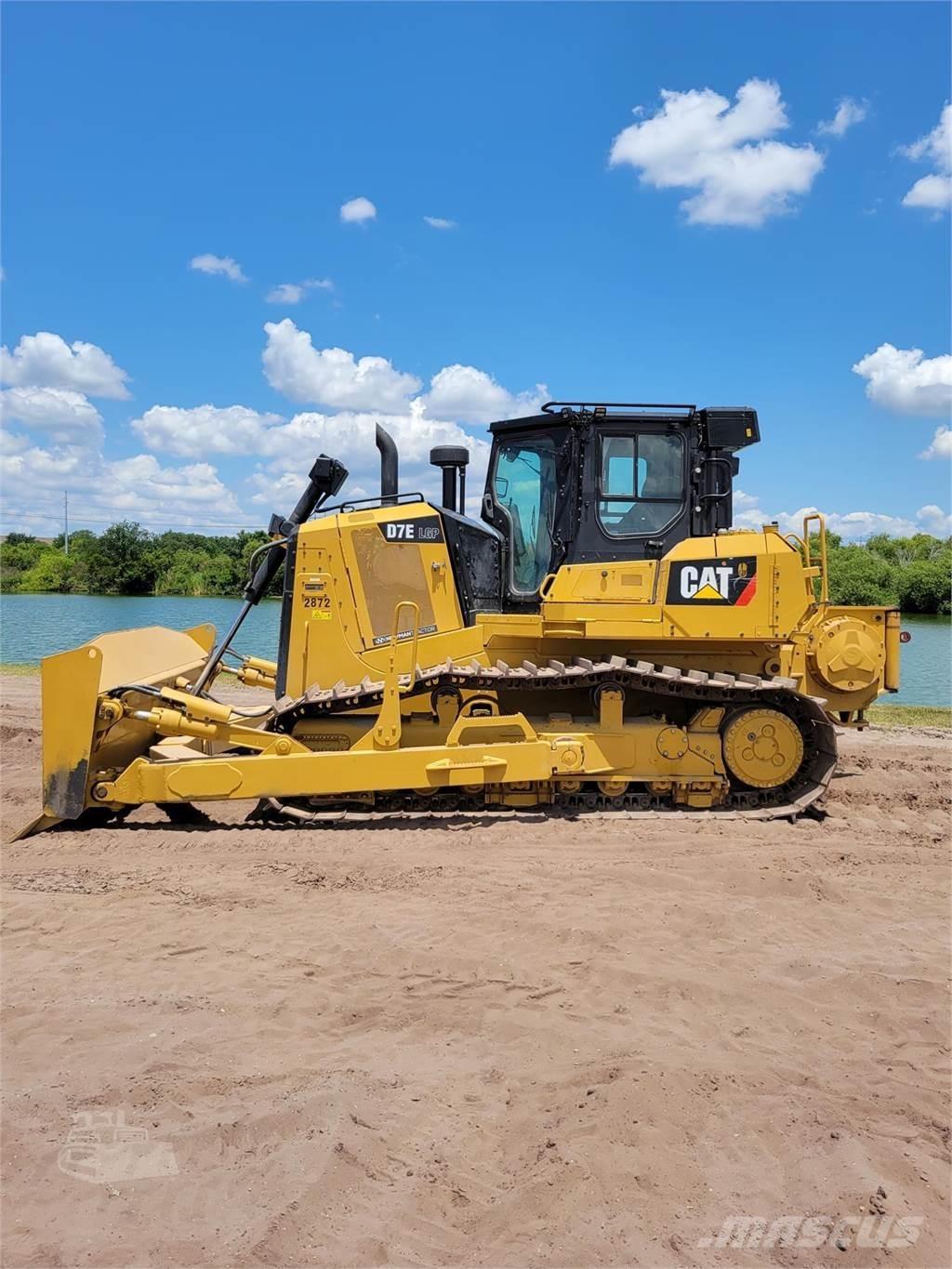 CAT D7E LGP Верижни булдозери
