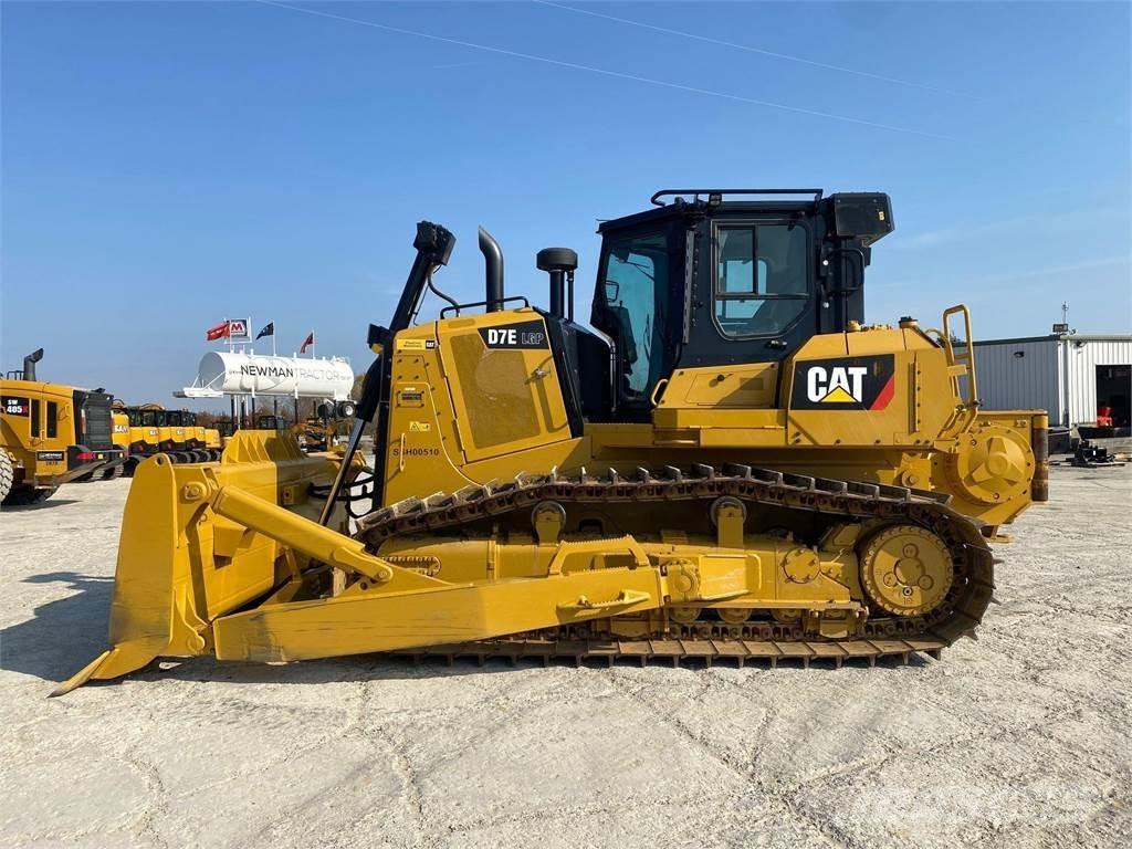 CAT D7E LGP Верижни булдозери
