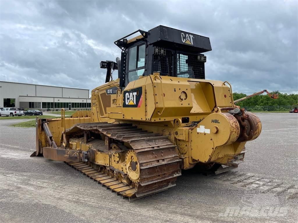 CAT D7E LGP Верижни булдозери
