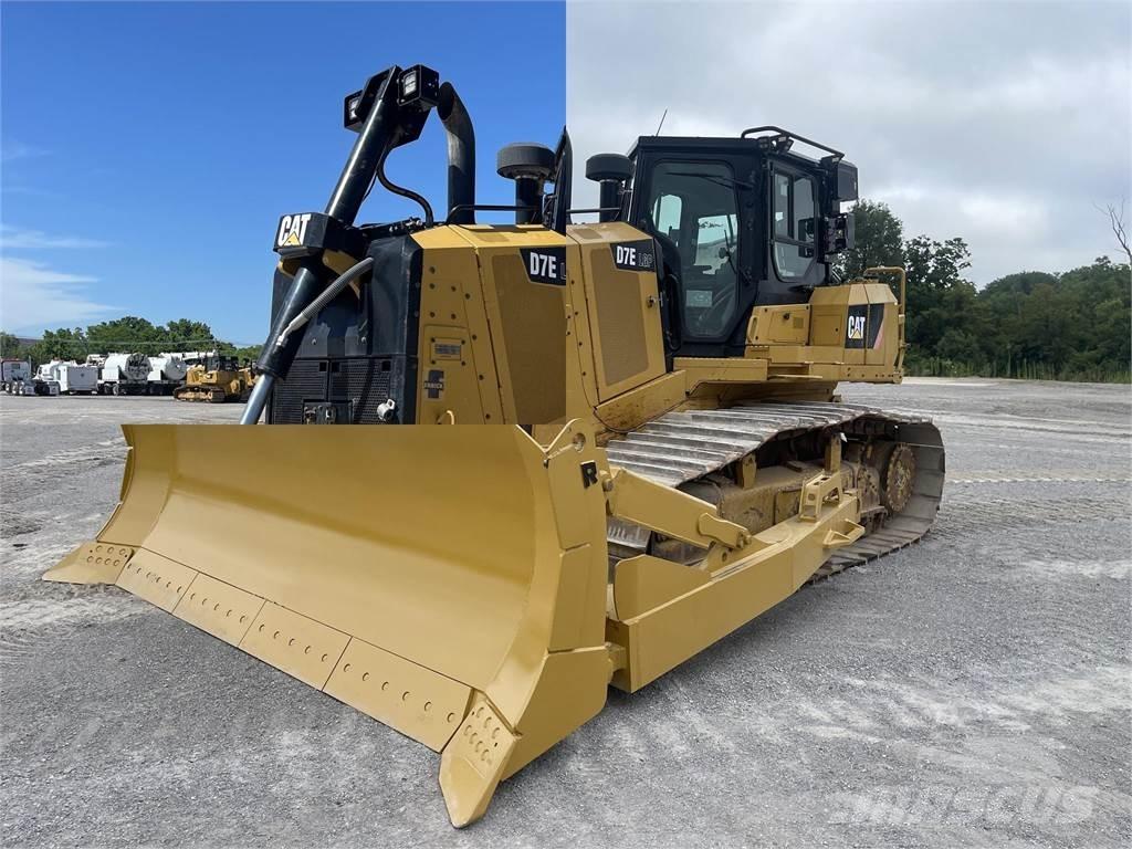 CAT D7E LGP Верижни булдозери
