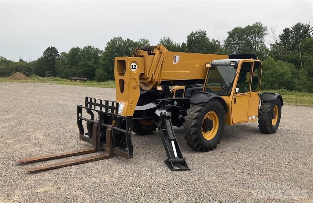 CAT TL1255 Телескопични товарачи