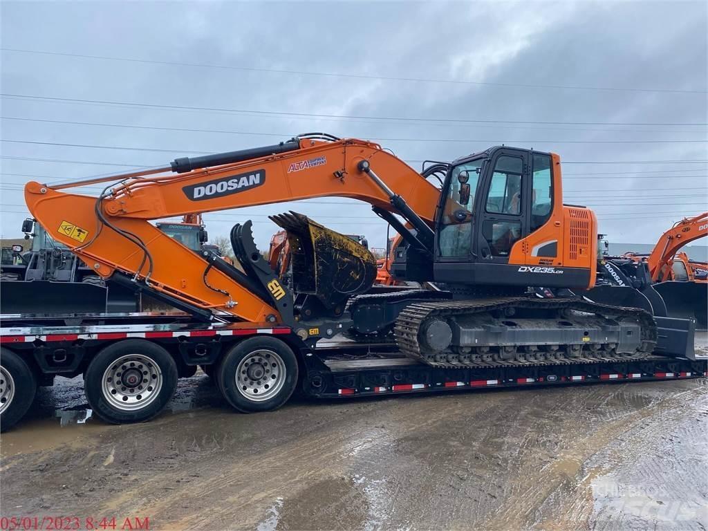 Develon DX235 LCR-5 Верижен екскаватор
