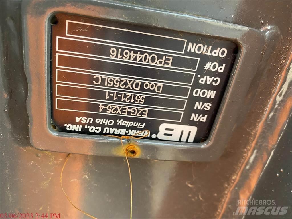 Develon DX255 LC-7 Верижен екскаватор