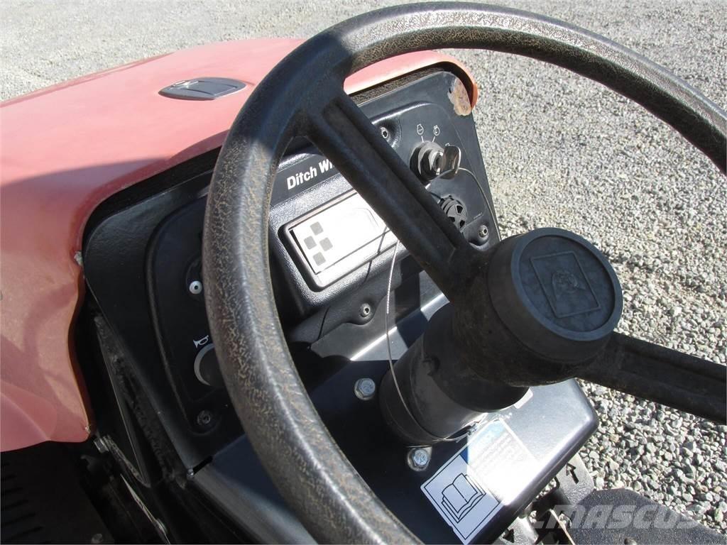 Ditch Witch RT30 Изкопни машини