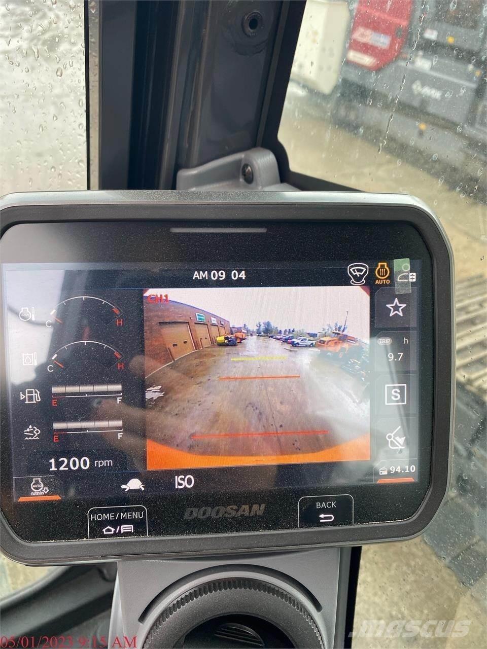 Doosan DX300 LC Верижен екскаватор